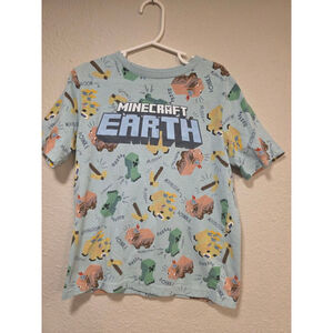Kids Minecraft Earth Shirt Size M (8)